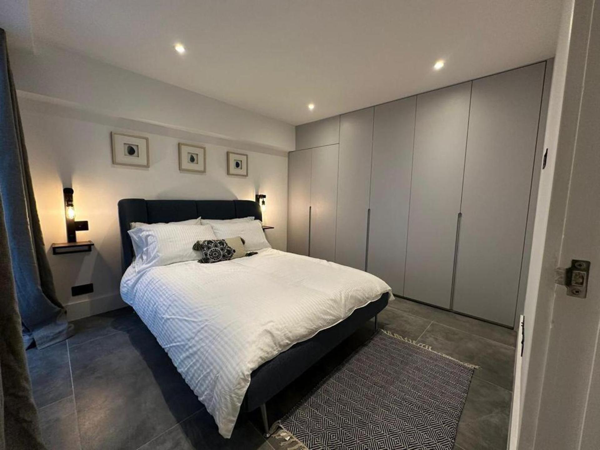 Stylish Two Bedroom House In Kilburn Casa vacanze Londra