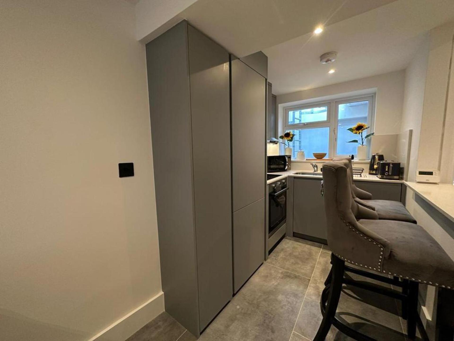 Stylish Two Bedroom House In Kilburn
